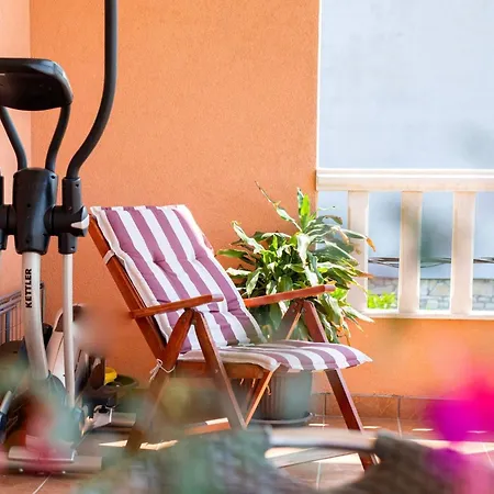 Three Bedroom With Terrace And Sea View * Trogir